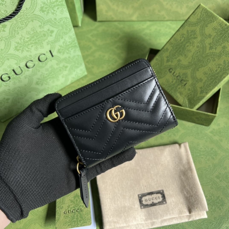 G*u*i wallets & purse